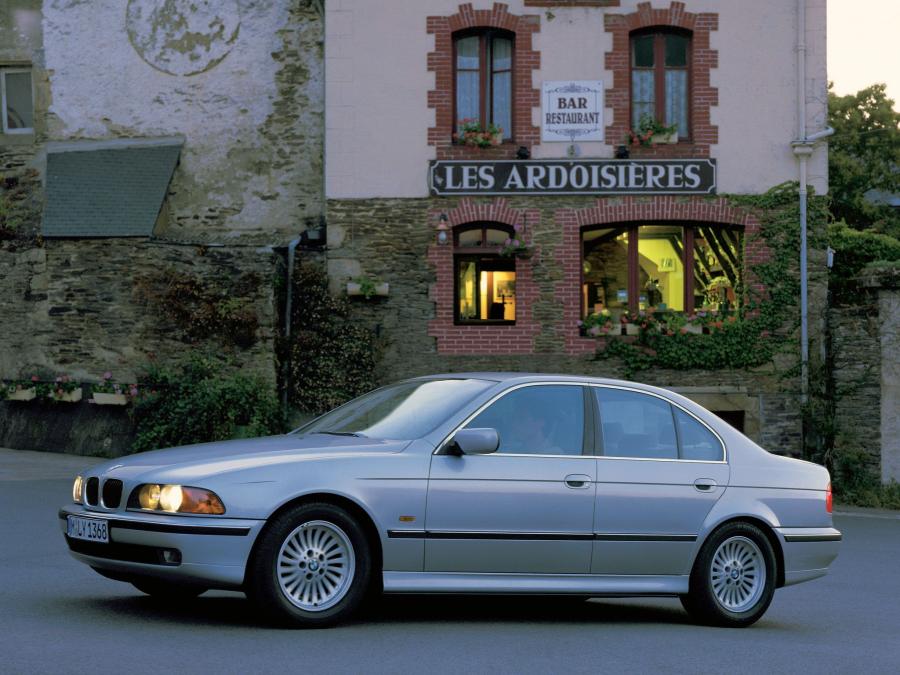  BMW 5-Series Sedan 1995 года  (фото 5 из 26)